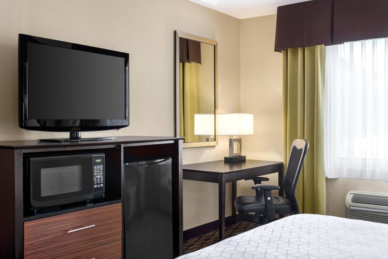 Holiday Inn Express Hotel & Suites Edmond By Ihg Eksteriør bilde