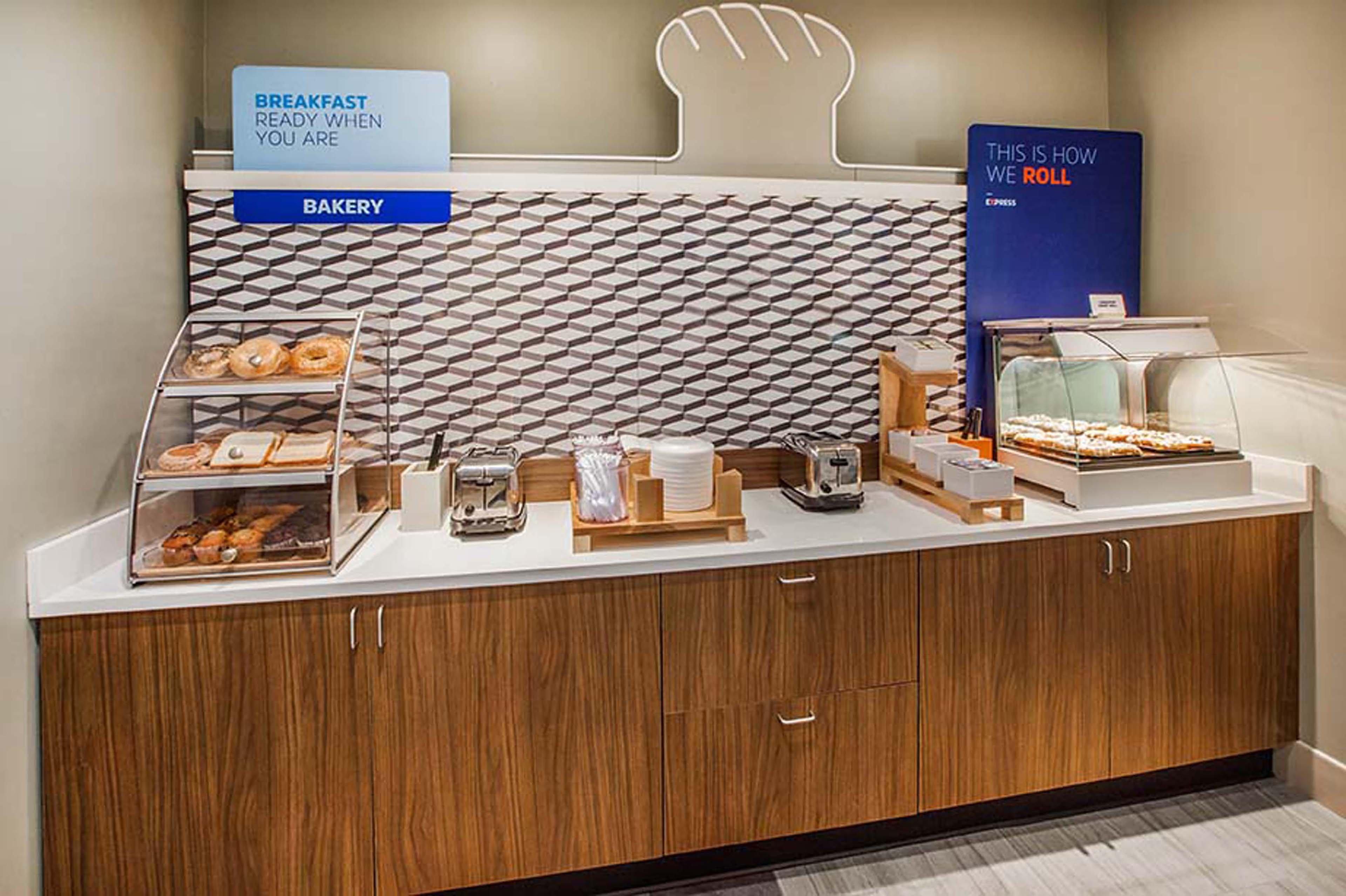 Holiday Inn Express Hotel & Suites Edmond By Ihg Eksteriør bilde